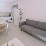 Flat شقة