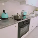 Flat شقة باراليمني