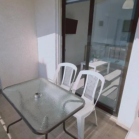 Flat * Paralimni