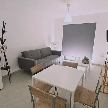 Flat Apartment *